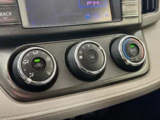 Toyota RAV4 2013 LE 4dr SUV