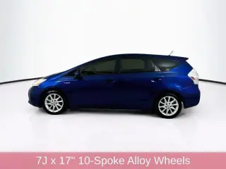 Toyota Prius v 2013 Two 4dr Wagon