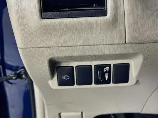 Toyota Prius v 2013 Two 4dr Wagon