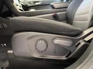 Ford Edge 2023 AWD SE 4dr Crossover