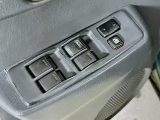 Toyota RAV4 1997 4p SUV