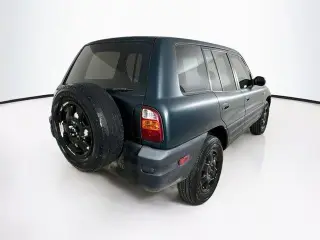 Toyota RAV4 1997 4p SUV
