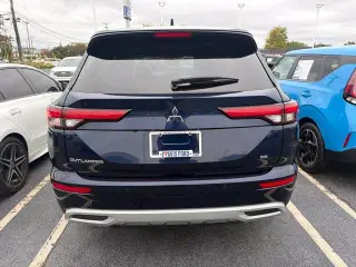 Mitsubishi Outlander 2024 SE 4p SUV