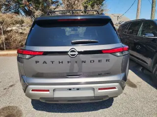 Nissan Pathfinder 2022 AWD SL 4dr SUV
