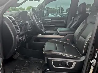 Ram 1500 2020 4x4 Laramie 4dr Crew Cab 5.6 ft. SB Pickup