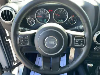 Jeep Wrangler 2015 4x4 Rubicon SUV 2p