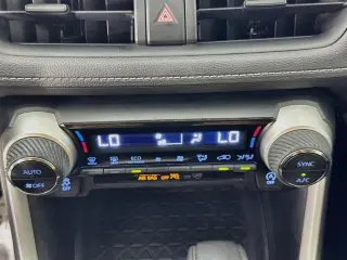 Toyota RAV4 2020 XLE 4dr SUV