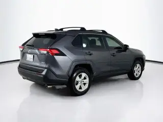 Toyota RAV4 2020 XLE 4dr SUV