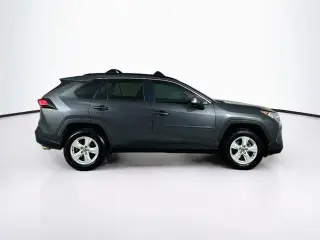 Toyota RAV4 2020 XLE 4dr SUV