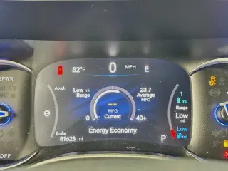 Chrysler Pacifica Plug-In Hybrid 2024 Road Tripper 4dr Mini-Van