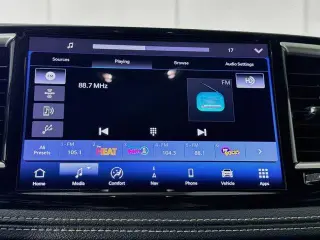 Chrysler Pacifica Plug-In Hybrid 2024 Road Tripper 4dr Mini-Van