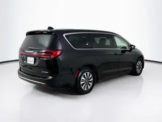 Chrysler Pacifica Plug-In Hybrid 2024 Road Tripper 4dr Mini-Van