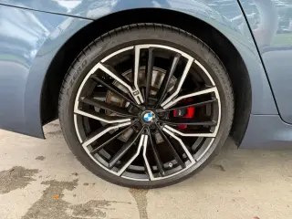 Sedán BMW 5 Series 2023 530i 4 puertas