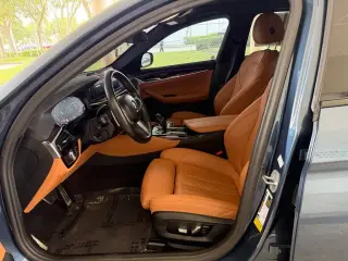 Sedán BMW 5 Series 2023 530i 4 puertas