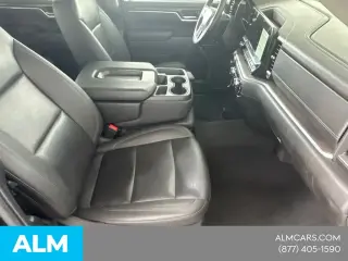 GMC Sierra 1500 2025 4x2 SLT 4dr Crew Cab 5.8 ft. SB