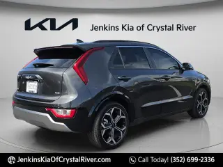 Kia Niro 2023 EX Touring 4p Crossover