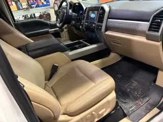 Ford F-250 Super Duty 2020 4x4 Lariat 4dr Crew Cab 6.8 ft. SB Pickup