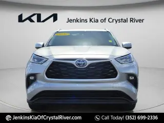 Toyota Highlander Hybrid 2023 4WD XLE 4 puertas SUV