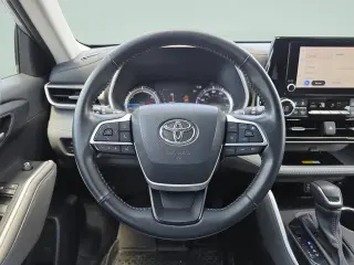 Toyota Highlander Hybrid 2023 4WD XLE 4 puertas SUV