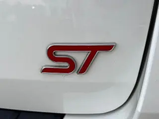 Ford Explorer 2023 AWD ST 4p SUV