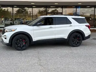 Ford Explorer 2023 AWD ST 4p SUV
