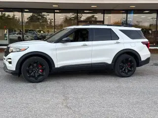 Ford Explorer 2023 AWD ST 4p SUV
