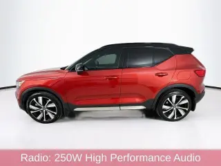 Volvo XC40 Recharge 2021 eAWD Puro Eléctrico P8 4p SUV