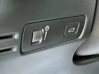 Volvo XC40 Recharge 2021 eAWD Puro Eléctrico P8 4p SUV