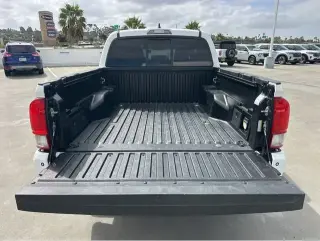 Toyota Tacoma 2016 4x4 SR V6 4dr Double Cab 5.0 ft SB