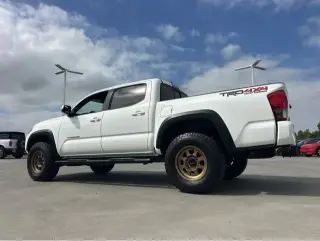 Toyota Tacoma 2016 4x4 SR V6 4dr Double Cab 5.0 ft SB
