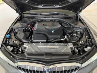 Sedán BMW 3 Series 2021 330i 4 puertas