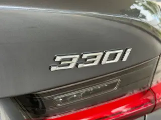 Sedán BMW 3 Series 2021 330i 4 puertas
