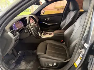Sedán BMW 3 Series 2021 330i 4 puertas