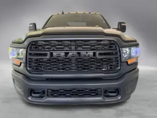 Ram 3500 2023 4x4 Tradesman 4dr Crew Cab 8 ft. LB DRW Pickup