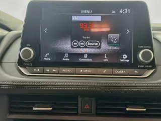 Nissan Rogue 2025 SV 4p Crossover