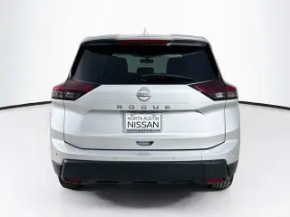 Nissan Rogue 2025 SV 4dr Crossover