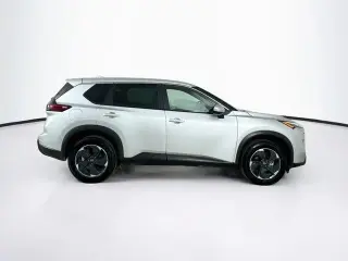 Nissan Rogue 2025 SV 4dr Crossover