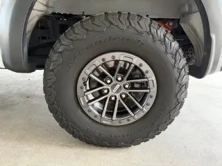 Ford F-150 2019 4x4 Raptor 4dr SuperCrew 5.5 ft. SB