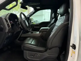 Ford F-150 2019 4x4 Raptor 4dr SuperCrew 5.5 ft. SB