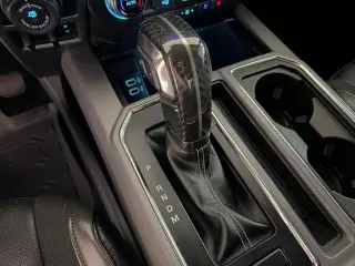 Ford F-150 2019 4x4 Raptor 4dr SuperCrew 5.5 ft. SB