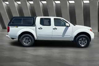 Nissan Frontier 2018 4x4 PRO-4X 4dr Crew Cab 5 ft. SB 6M