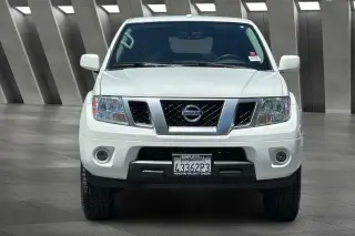 Nissan Frontier 2018 4x4 PRO-4X 4dr Crew Cab 5 ft. SB 6M