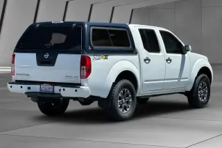 Nissan Frontier 2018 4x4 PRO-4X 4dr Crew Cab 5 ft. SB 6M