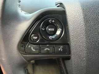 Toyota Prius Prime 2020 LE 4p Hatchback