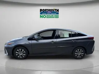 Toyota Prius Prime 2020 LE 4p Hatchback