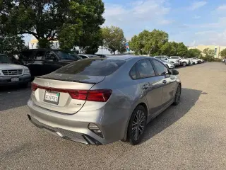 Kia Forte 2023 GT-Line 4dr Sedán