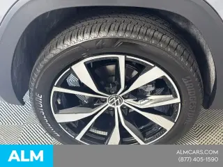 Volkswagen Atlas Cross Sport 2026 AWD SEL Premium R-Line 4Motion 4p SUV