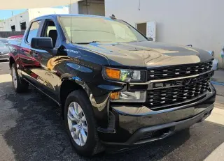 Chevrolet Silverado 1500 2020 4x2 Custom 4dr Cabina de Tripulación 5.8 ft. SB