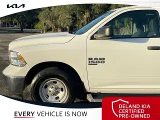 Ram 1500 Clásico 2023 4x2 Tradesman 2p Cubierta Regular 8 ft. LB Pickup
