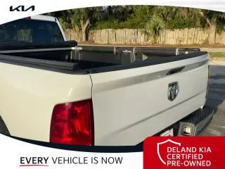 Ram 1500 Clásico 2023 4x2 Tradesman 2p Cubierta Regular 8 ft. LB Pickup